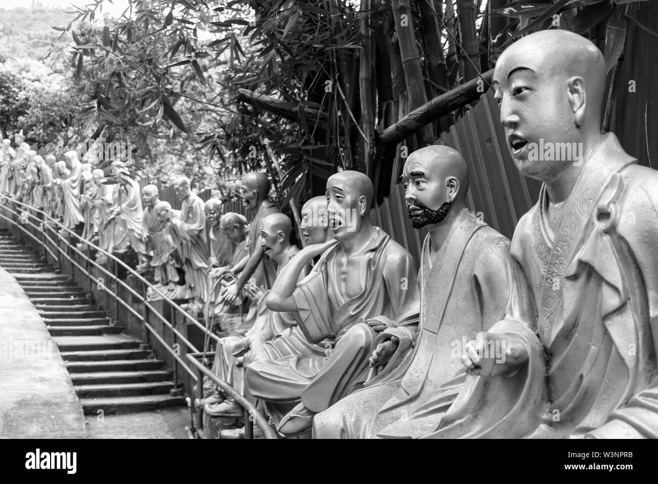 Diecimila Buddha Foto Stock