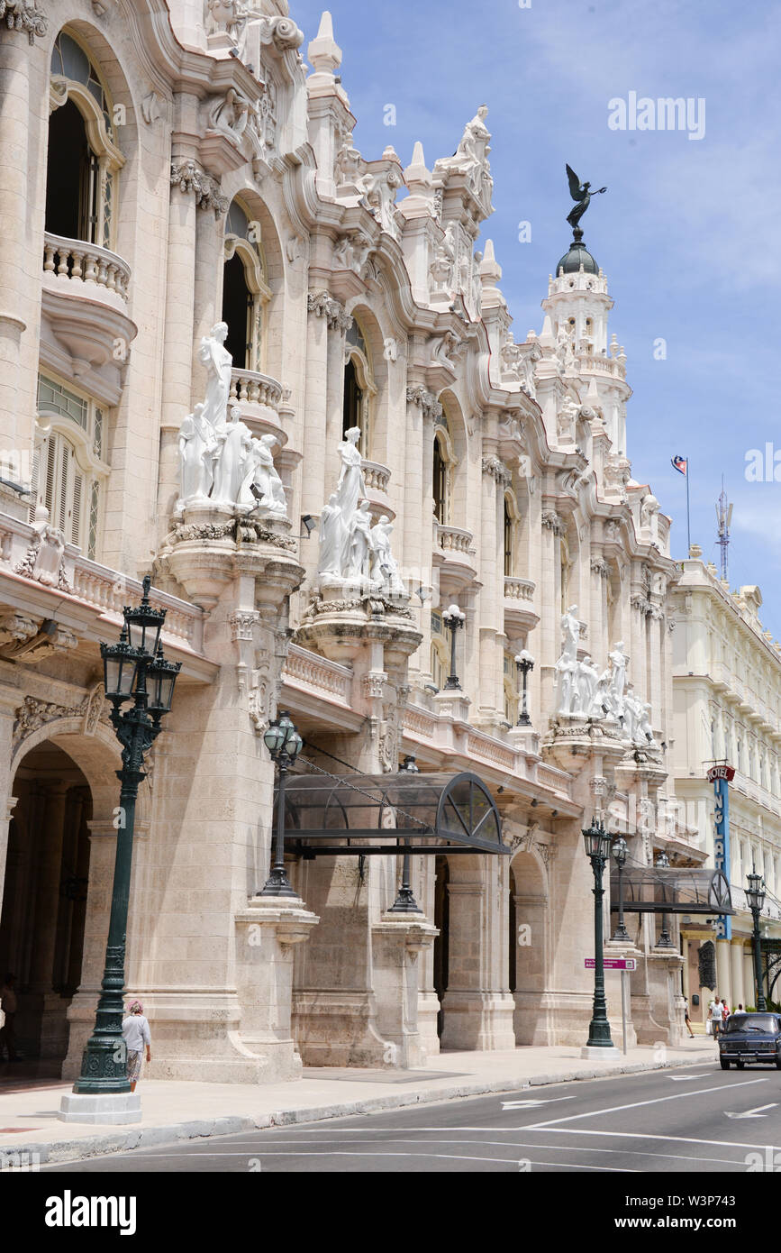 America, Caraibi, Cuba, La Habana, Paseo del Prado, il Gran Teatro de La Habana Alicia Alonso Foto Stock