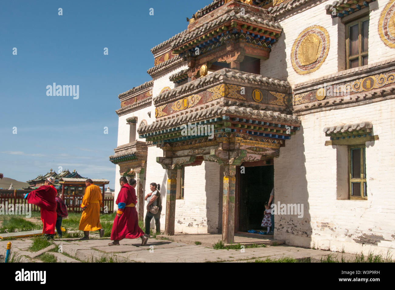 I monaci buddisti a Erdene Zuu Khiid (cento tesori monastero) nell antica Karakorum, Orkhon Valley, Mongolia Foto Stock