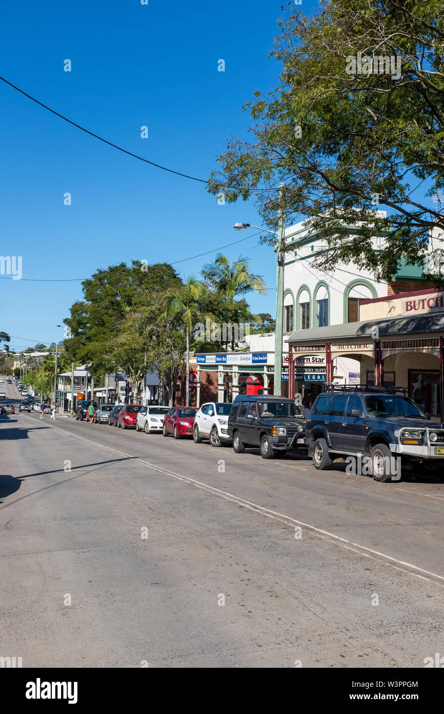 Byron Street, la strada principale di Bangalow, una pittoresca cittadina in Byron Bay entroterra a nord del New South Wales, Australia Foto Stock