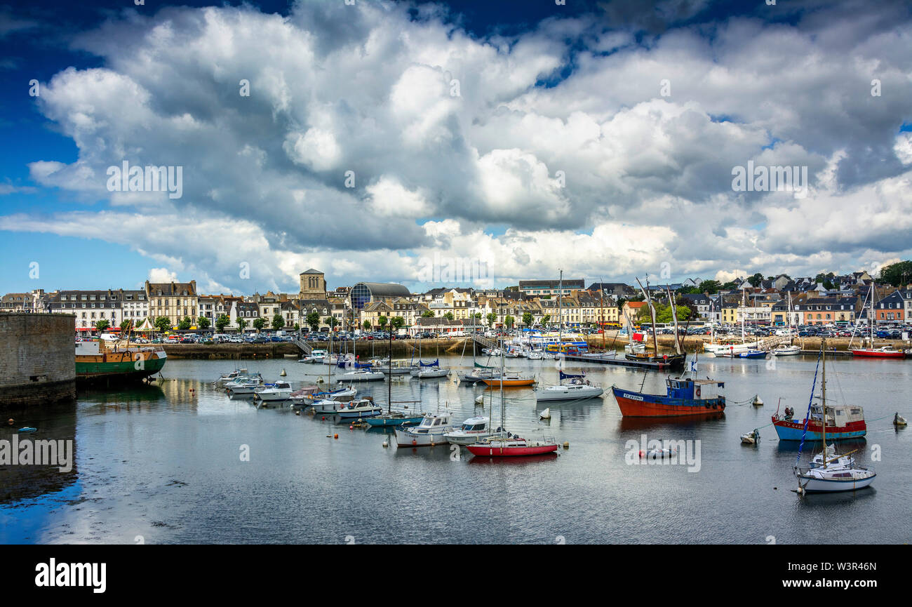 Concarneau porto, dipartimento Finistere, Bretagne, Francia Foto Stock