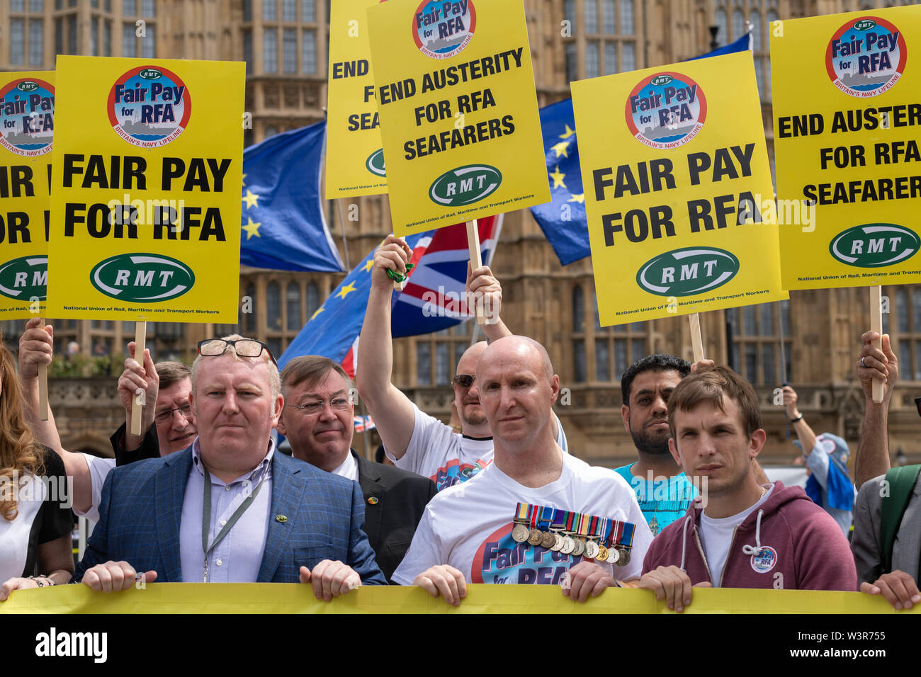 Londra 17 luglio 2019 una lobby parlamentare dalla rotaia marittimo e i lavoratori del settore dei trasporti europea a nome della Flotta Reale marittimi ausiliari oltre al di sotto dell'inflazione aumenti di stipendio. Credit Ian Davidson/Alamy Live News Foto Stock