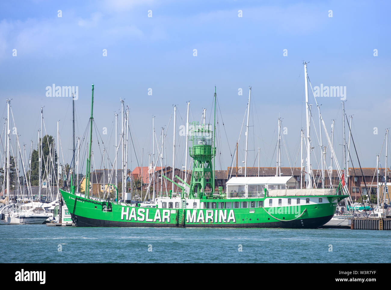 Marina Haslar light boat, Gosport vicino a Portsmouth, Hampshire, Regno Unito Foto Stock