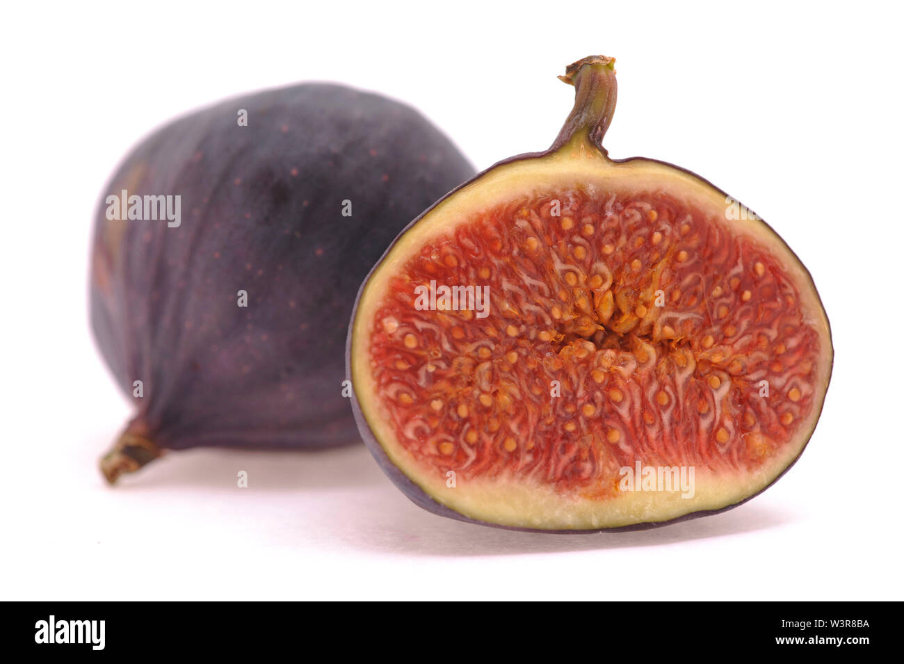 La figura dolce frutto isolato su sfondo bianco Foto Stock