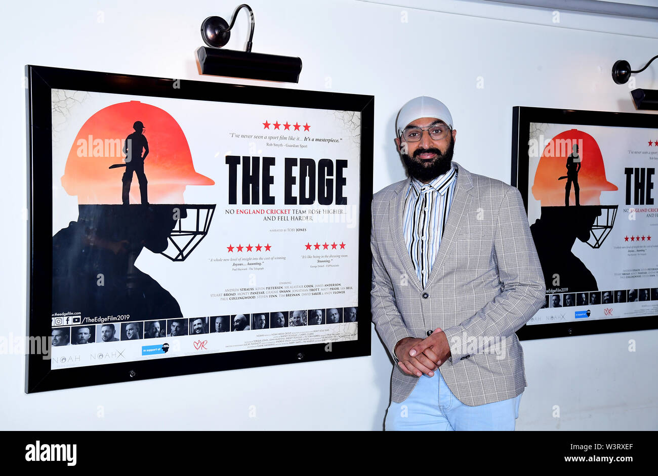 Monty Panesar frequentando il mondo premiere del bordo in corrispondenza Picturehouse centrale, Piccadilly Circus di Londra. Foto Stock