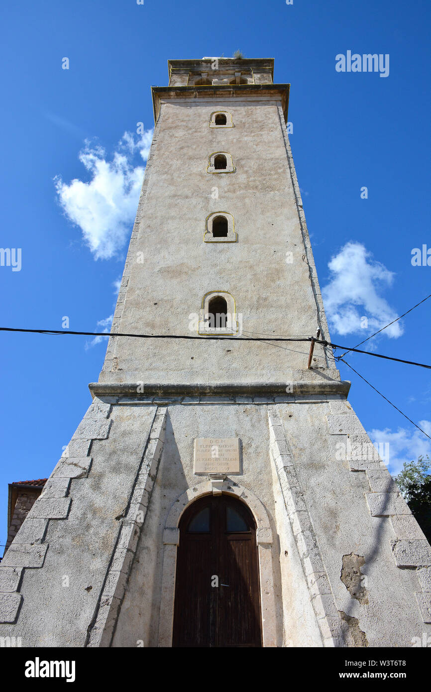 Il campanile della chiesa di Mala Gospa, Skradin, Croazia, Europa Foto Stock