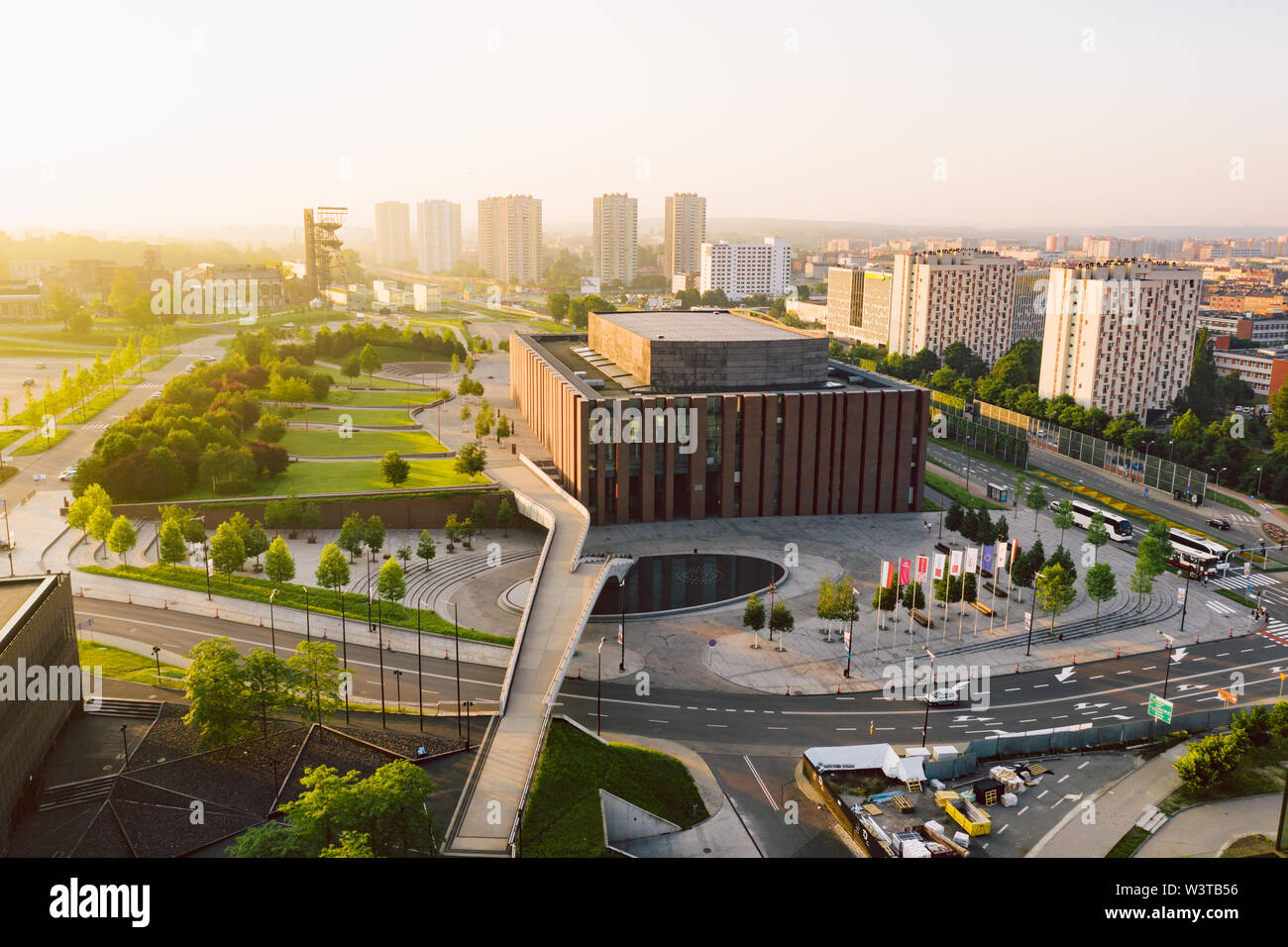 KATOWICE IN POLONIA - Giugno 08, 2019: moderna sala da concerto della Orchestra Nazionale di Radio Polacca situato in un moderno quartiere di Katowice. Foto Stock