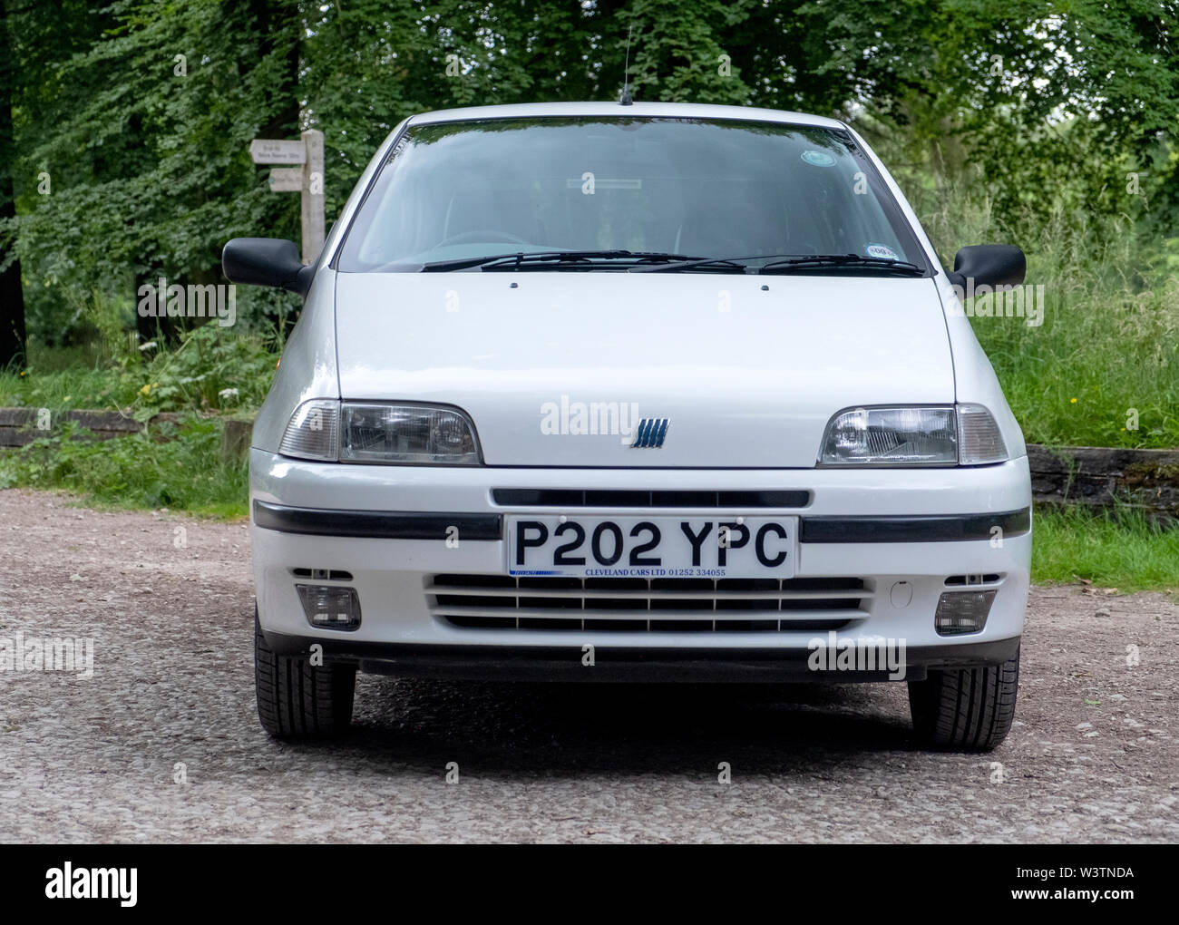 1996 Fiat Punto 90 1.6 Elx 5 Sportello Italiano Auto Compatta Foto Stock - Alamy