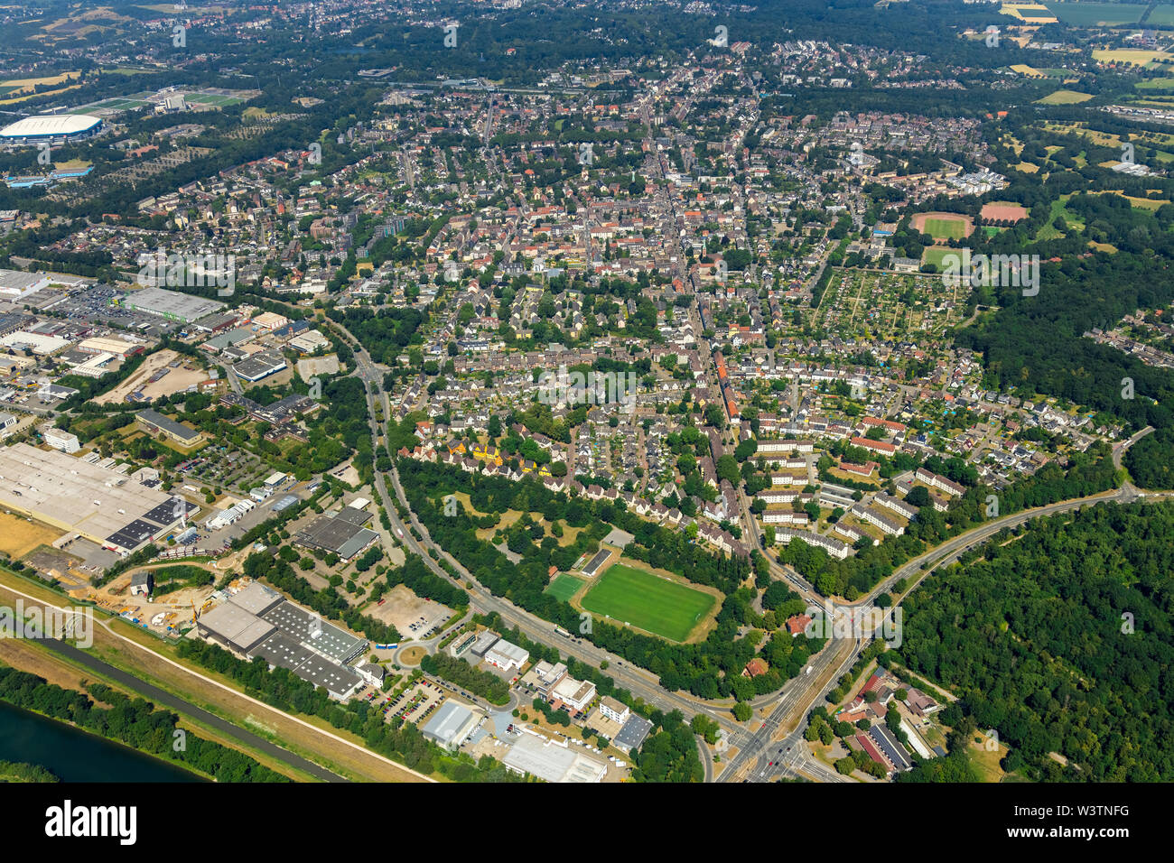 Foto aerea del distretto Erle come panoramica a Gelsenkirchen nella zona della Ruhr nel Land Renania settentrionale-Vestfalia in Germania, Gelsenkirchen, zona della Ruhr, Nord Foto Stock