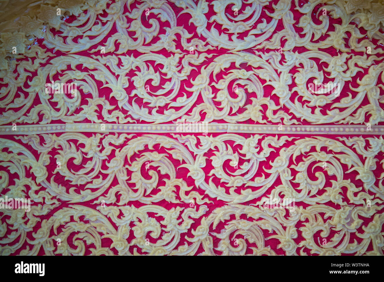 Ubon Ratchathani, Thailandia. 17 Luglio, 2019. Foto scattata a luglio 15, 2019 mostra i dettagli di una scultura di cera in un tempio di Ubon Ratchathani, Thailandia. La Ubon Ratchathani candela Festival è organizzata per commemorare il Buddha del primo sermone e segna l inizio della Quaresima buddista. Il clou di questo evento annuale è la sfilata di carri allegorici giganti delle sculture di cera in tutta la città, che rappresentano ciascuno un tempio locale, un distretto o un'istituzione. Credito: Zhang Keren/Xinhua/Alamy Live News Foto Stock