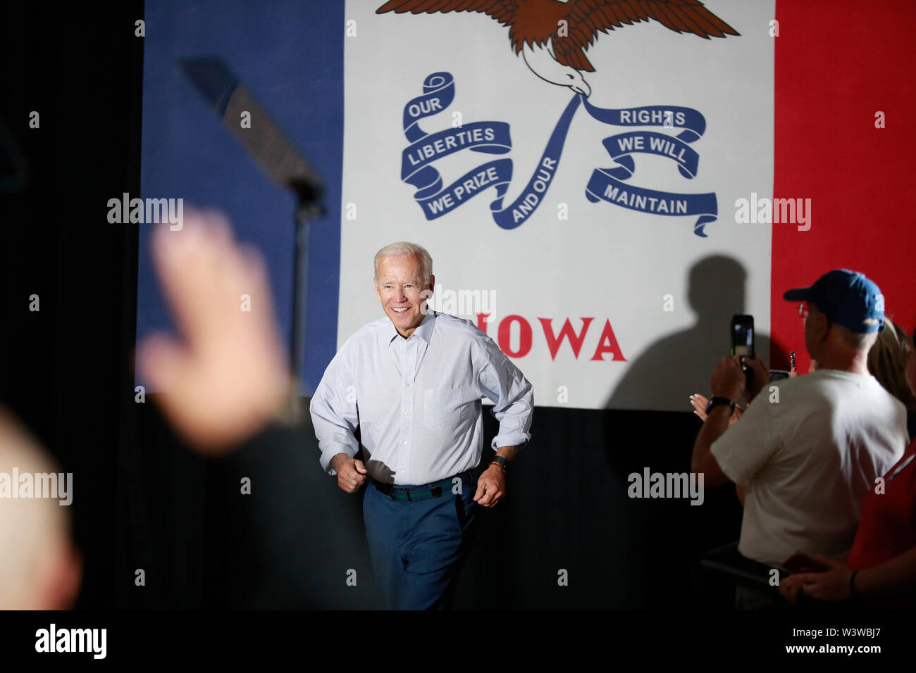 07172019 - Council Bluffs, Iowa, USA: ex vicepresidente degli Stati Uniti Joe Biden campagne per la nomination democratica per il 2020 Stati Uniti elezioni presidenziali al carro di Erba Eventi Centro, Mercoledì, Luglio 17, 2019 in Council Bluffs, Iowa. Foto Stock
