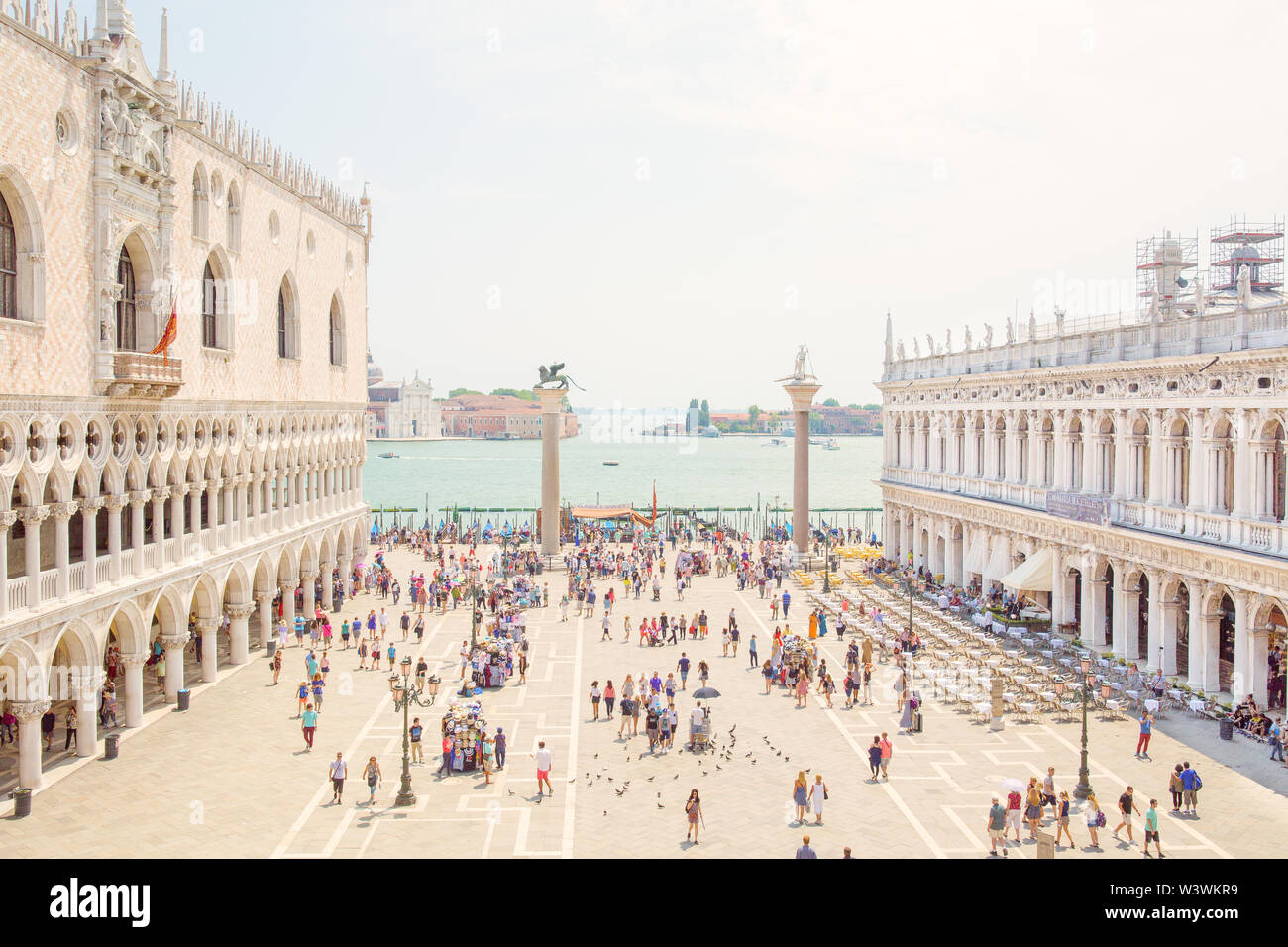 Si affaccia su Piazza San Marco a Venezia, Italia Foto Stock