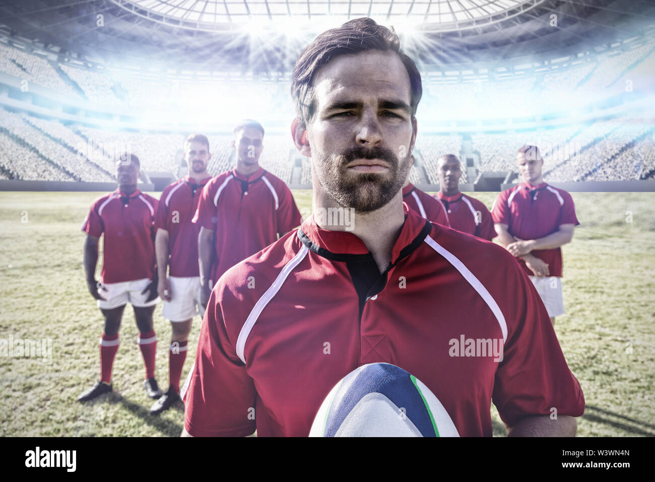 Immagine composita di diversi giocatori di rugby sul campo Foto Stock