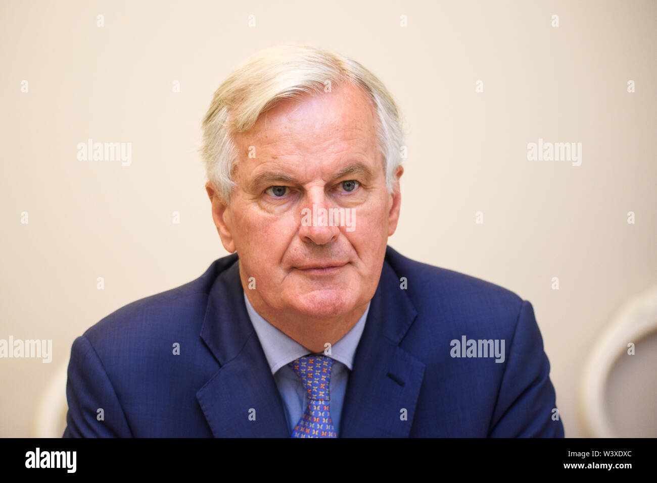 RIGA, Lettonia. 18 Luglio, 2019. Michel Barnier, europea Capo negoziatore per il Regno Unito uscendo dalla Unione Europea incontro con Dagmara Beitnere-Le Galla, Vice Presidente del Saeima (il parlamento della Lettonia). Credito: Gints Ivuskans/Alamy Live News Foto Stock