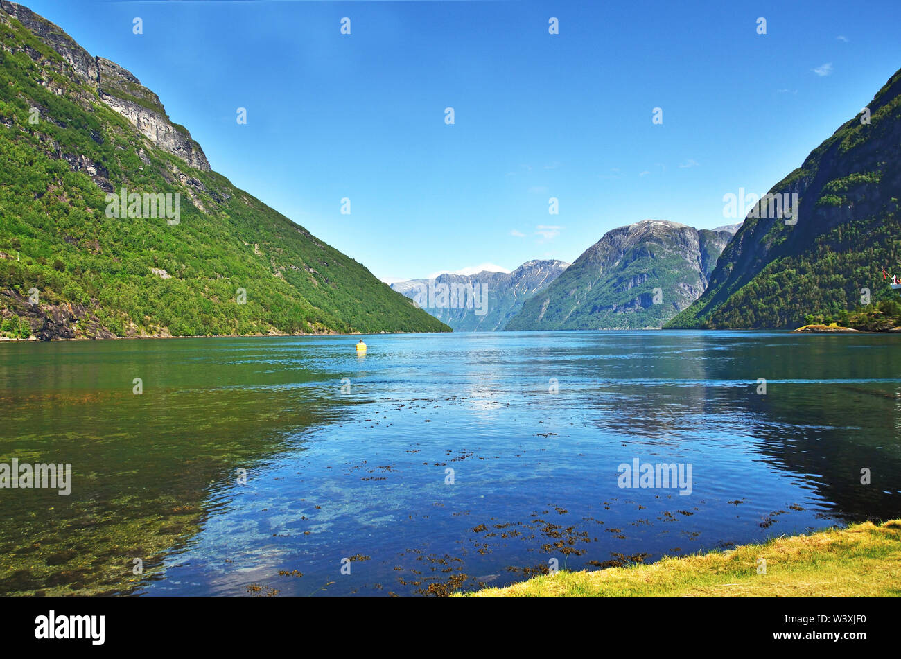 Il Geirangerfjord a Hellesylt Foto Stock