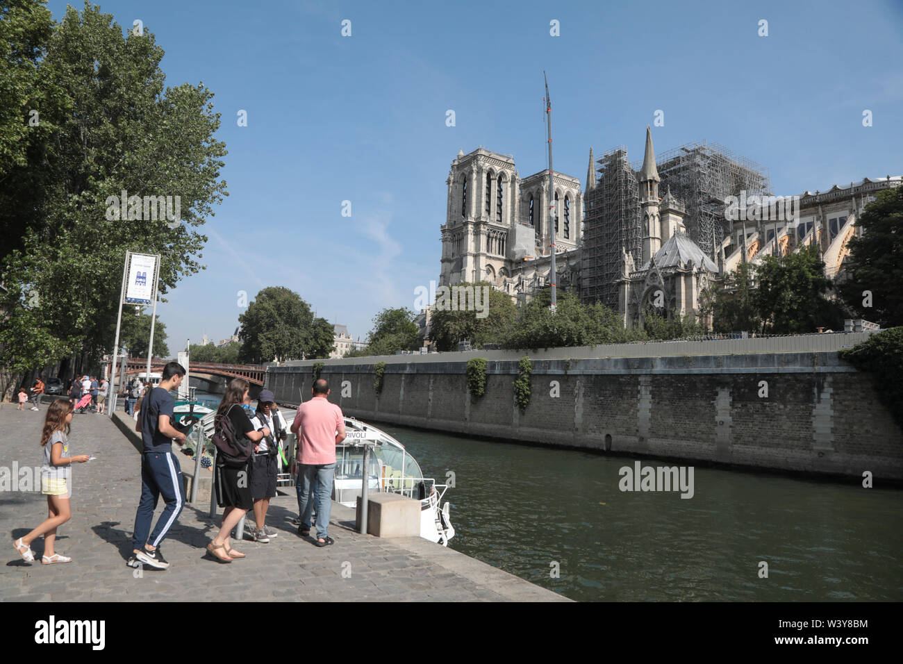 La CATTEDRALE DI NOTRE-DAME ,TRE MESI DOPO IL FUOCO Foto Stock