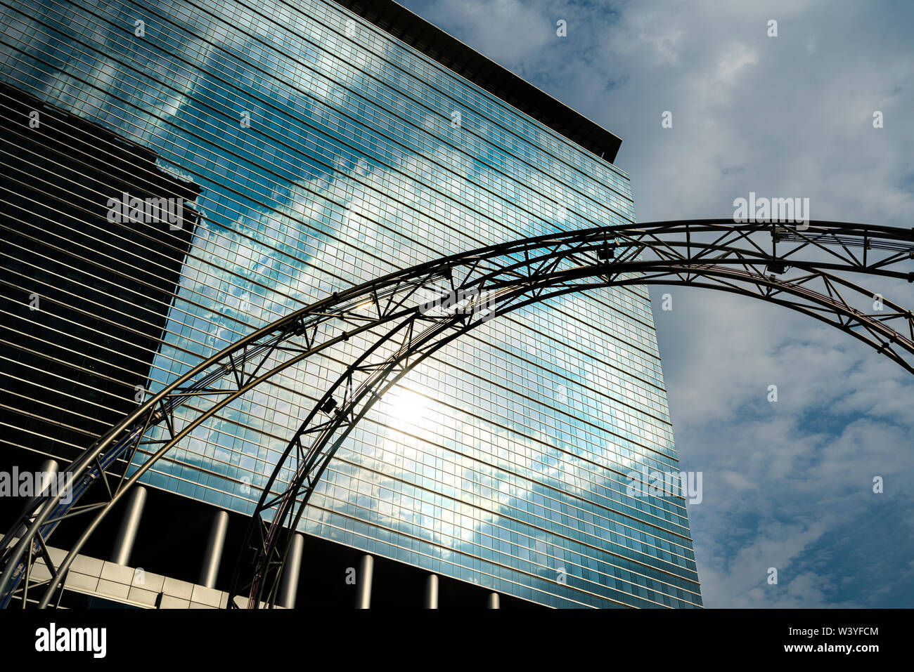 Frankfurt am Main, luglio 2019. una vista delle strutture architettoniche in fiera di Francoforte Foto Stock