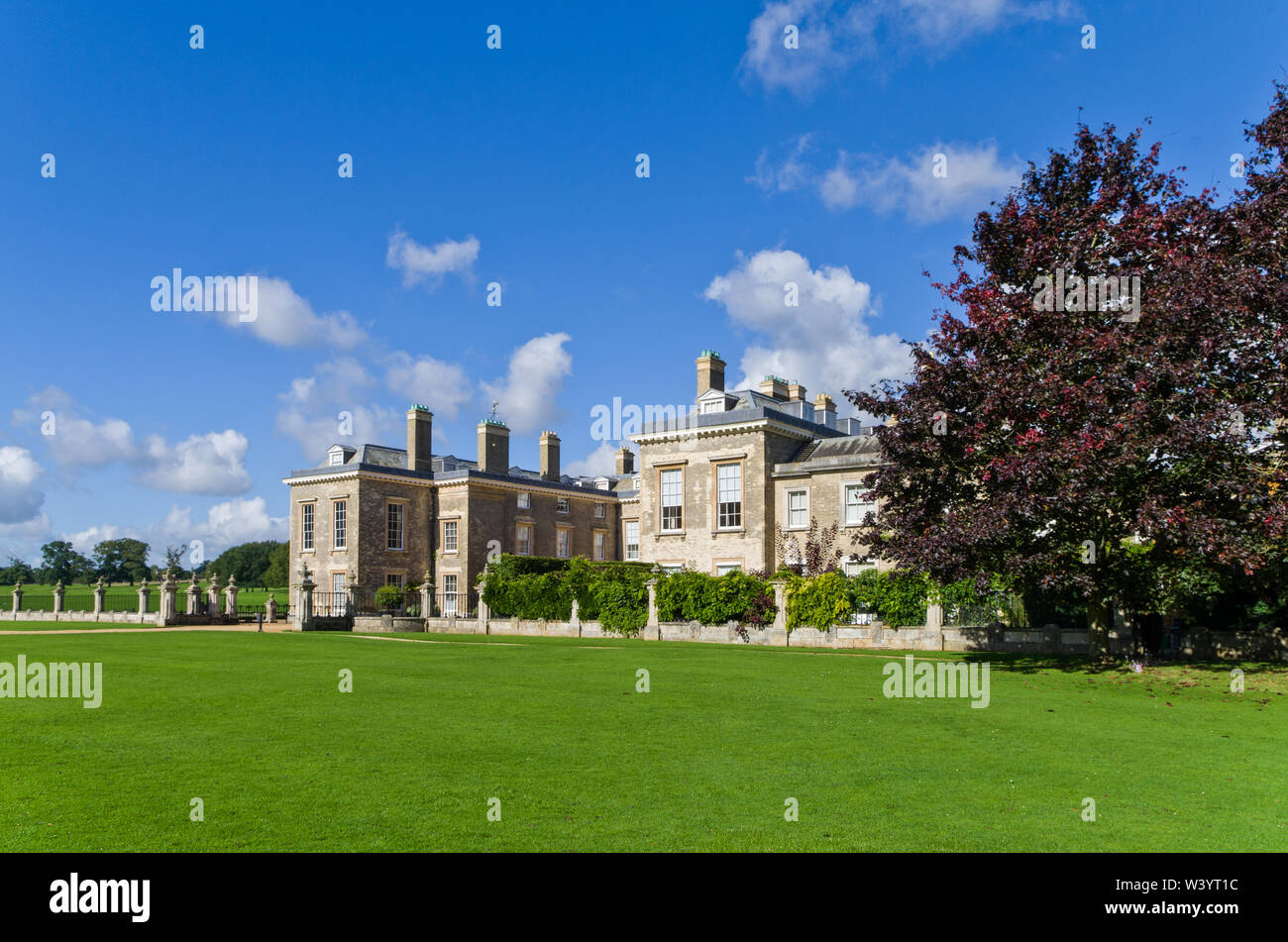 Althorp House, una casa nobiliare e la residenza del Conte Spencer nel suo parco, Northamptonshire, Regno Unito Foto Stock