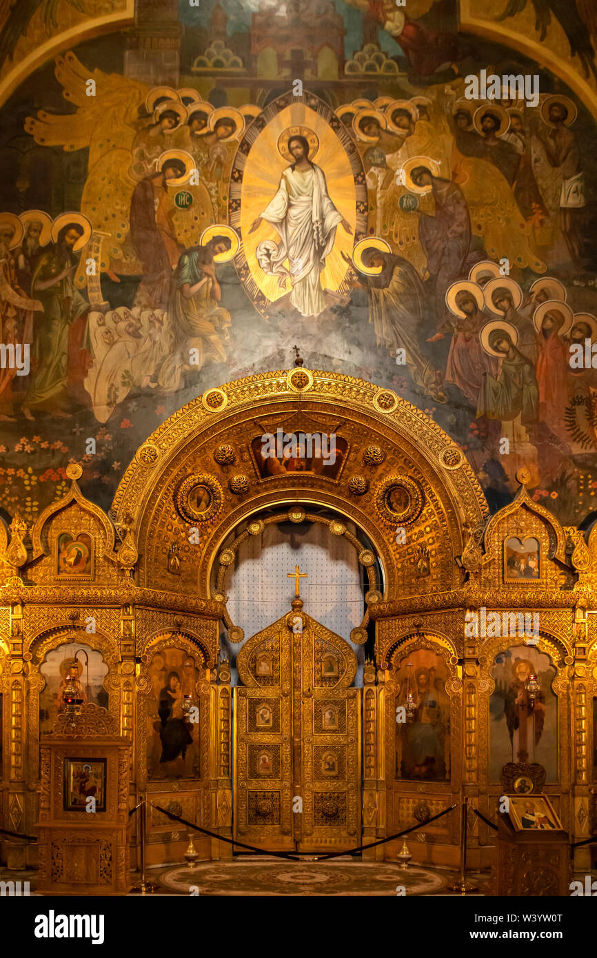 Altare le icone in St Nicholas studenti' Church, Bucarest, Romania Foto Stock