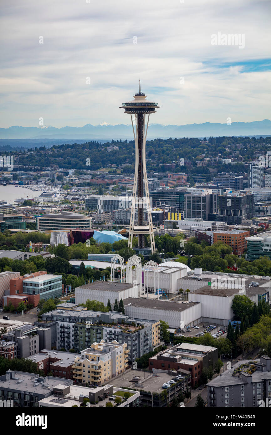 Vista aerea dello Space Needle e il Seattle Center, nello Stato di Washington, USA Foto Stock