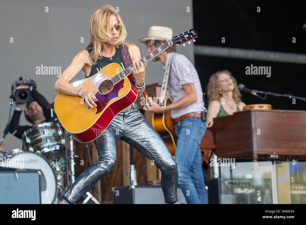 Pilton, UK. Venerdì 28 Giugno 2019. Sheryl Crow esegue sulla fase della piramide di Glastonbury Festival presso l'azienda agricola degna in Pilton,© Jason Richardson / Alamy Live News Foto Stock