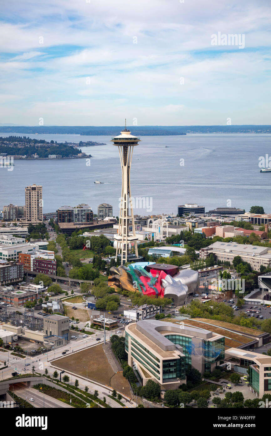 Vista aerea dello Space Needle e il Seattle Center, nello Stato di Washington, USA Foto Stock