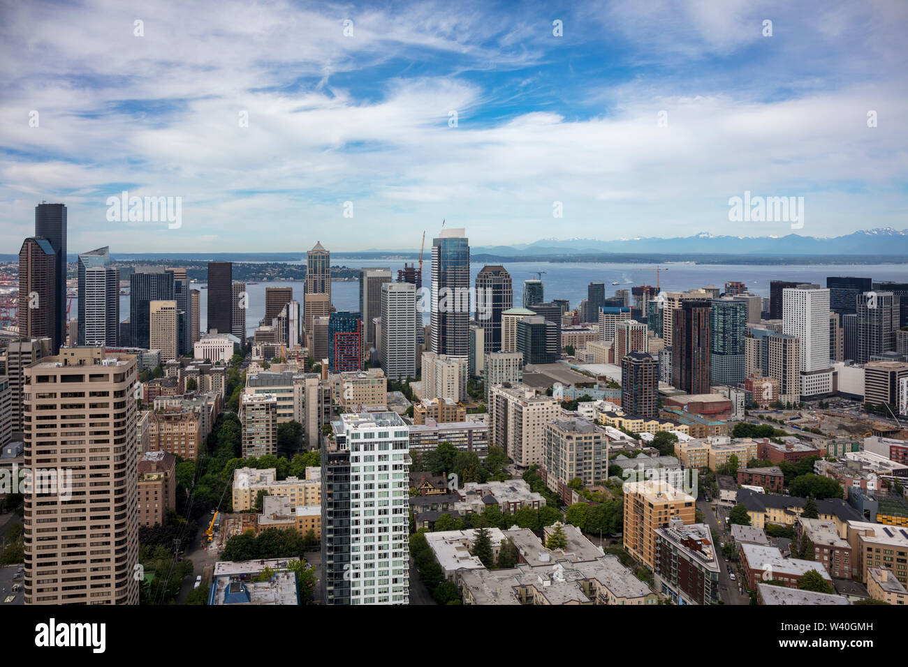 Vista aerea del centro cittadino di Seattle, nello Stato di Washington, USA Foto Stock