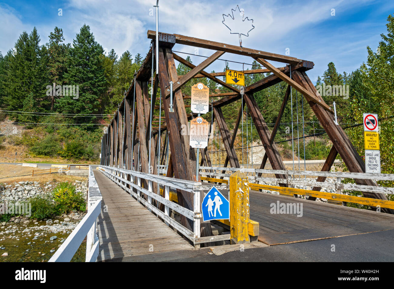 Canada, British Columbia, Princeton, vecchio ponte di marrone, costruito negli anni trenta Foto Stock