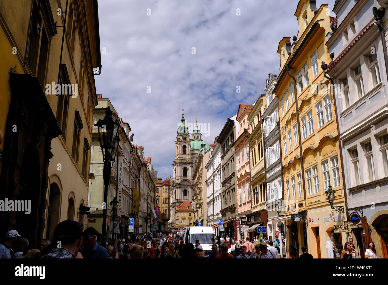 Area vicino Ponte Carlo a Praga, Repubblica Ceca Foto Stock