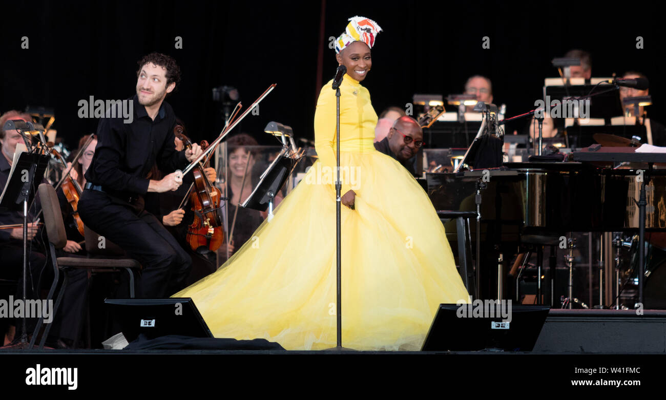 Luglio 12, 2019 - attrice e cantante Cynthia Erivo esegue con la San Diego Symphony. (Credito Immagine: © Rishi Deka/ZUMA filo) Foto Stock