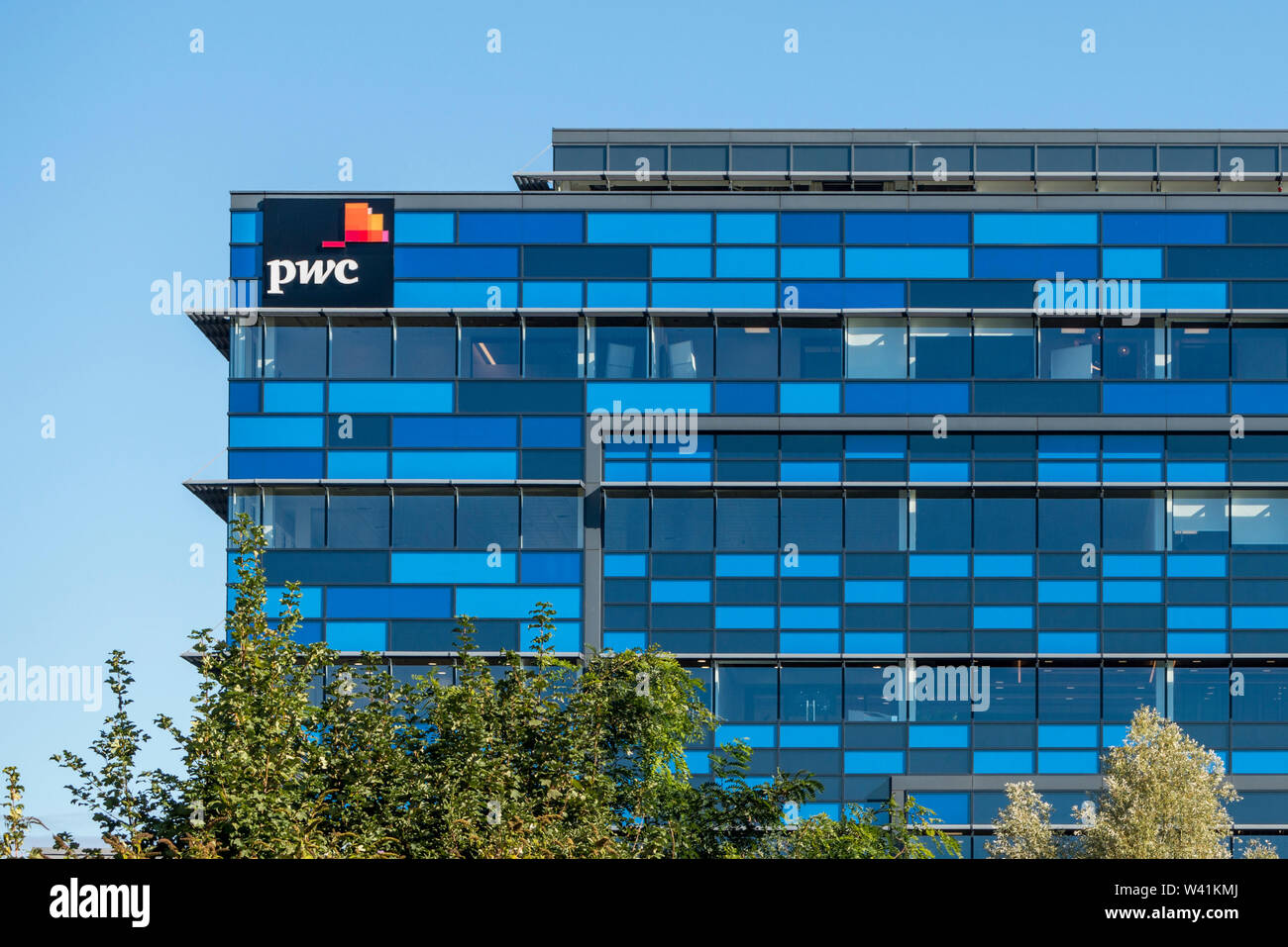 2 Vetro Wharf Building alloggiamento PWC, Temple Quay, Bristol, Regno Unito Foto Stock