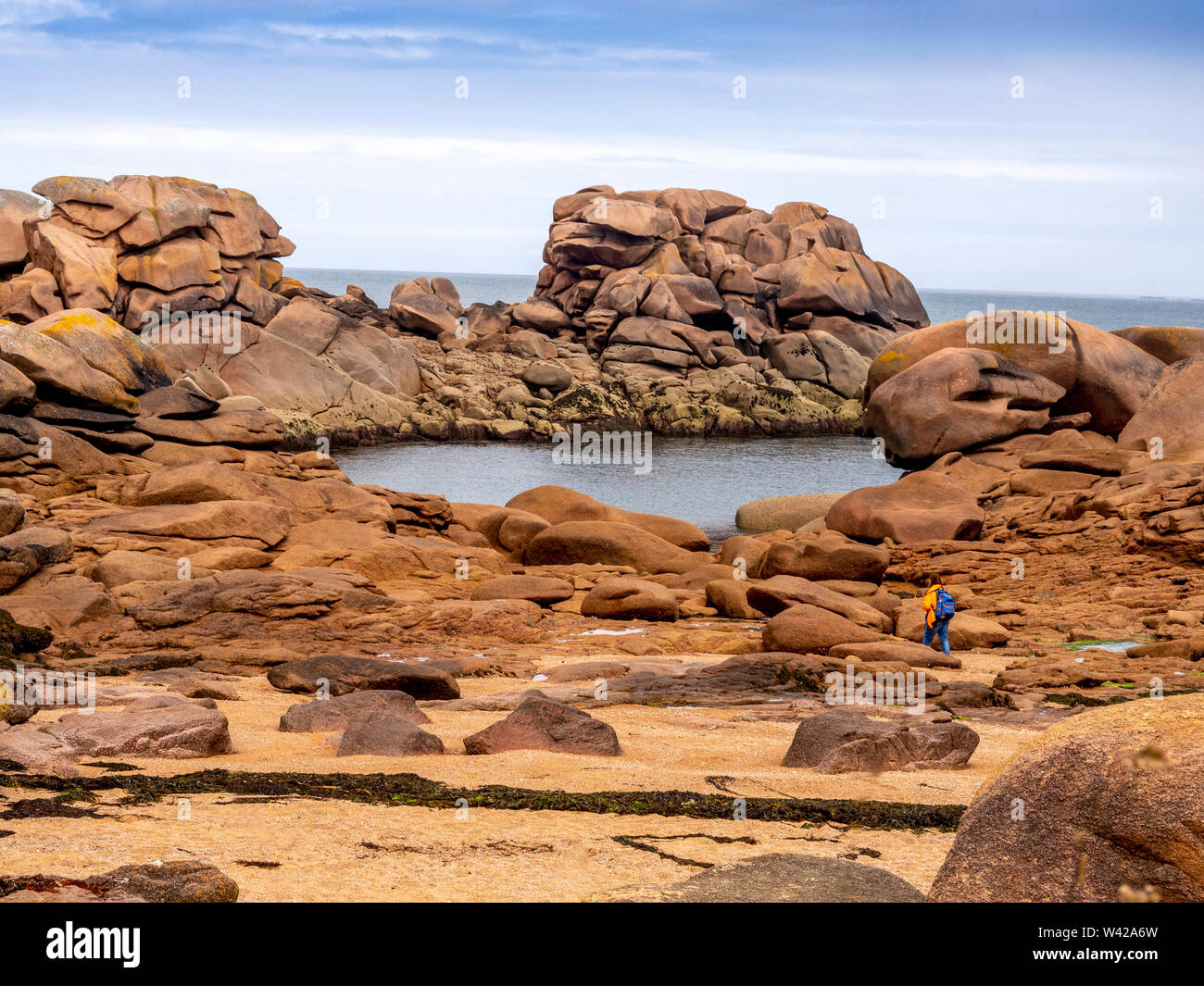 Ploumanach, rocce giganti al Cote granit rose rosa, cotes-d'Armor dipartimento, Bretagne, Francia Foto Stock