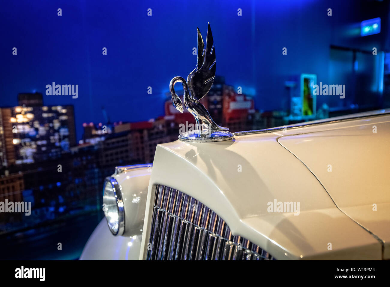 Italia Piemonte Torino Museo dell' Automonbile Torino Mauto ( ) - Stati Uniti 1937 - Packard Super- Otto 1501- dettaglio - " mai più di trenta miglia ora!" Con questa promessa, il gigante attraversa l'Atlantico, Foto Stock
