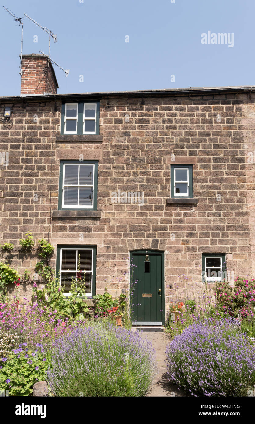 Xviii secolo millworker in casa lunga fila, Belper, Derbyshire, England, Regno Unito Foto Stock