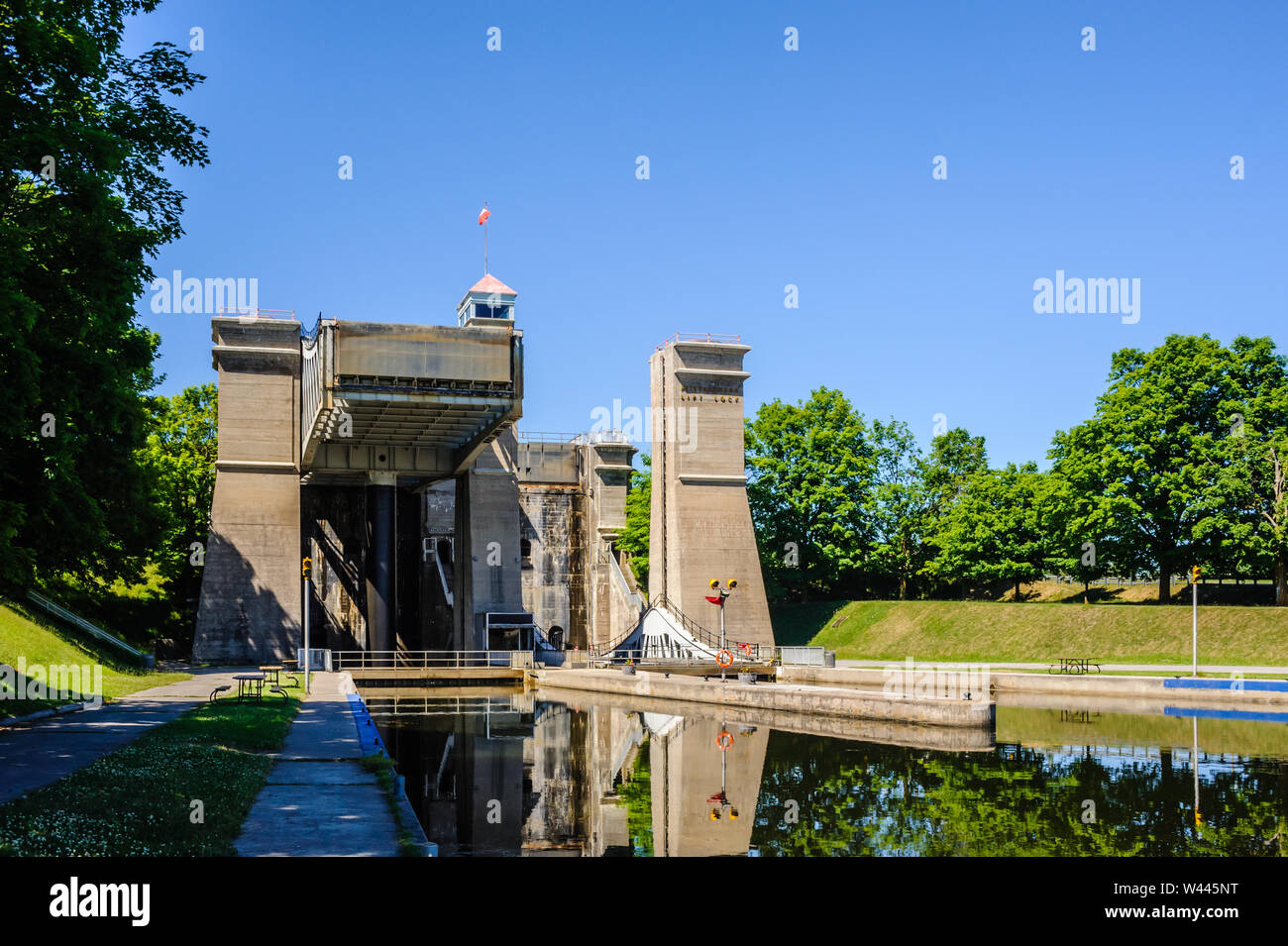 PETERBOROUGH, Ontario, Canada - 21 giugno 2018: Il Peterborough bloccaggio sollevamento una volta era la più alta idraulica di sollevamento in barca nel mondo. Foto Stock