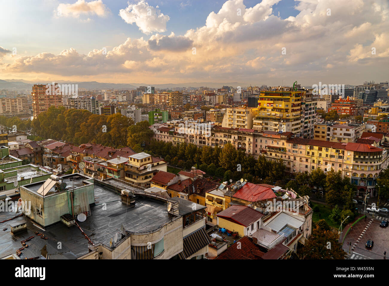 La colorata capitale di Albania, Tirana Foto Stock