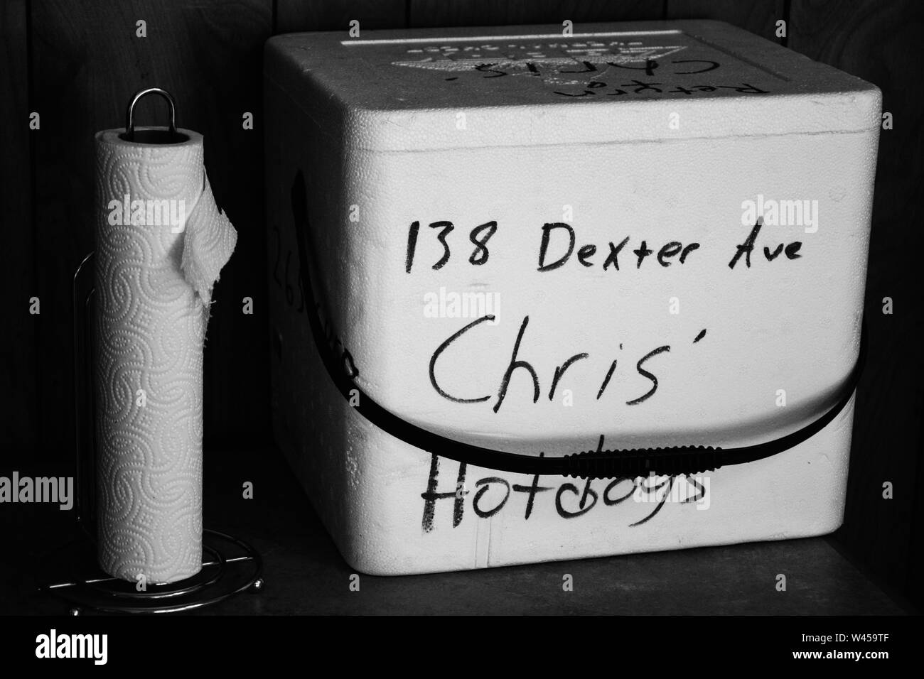 Un refrigeratore in polistirolo espanso per prelevare gli ordini nella zona pranzo di Chris' famoso Hot Dogs in Montgomery, AL, STATI UNITI D'AMERICA Foto Stock
