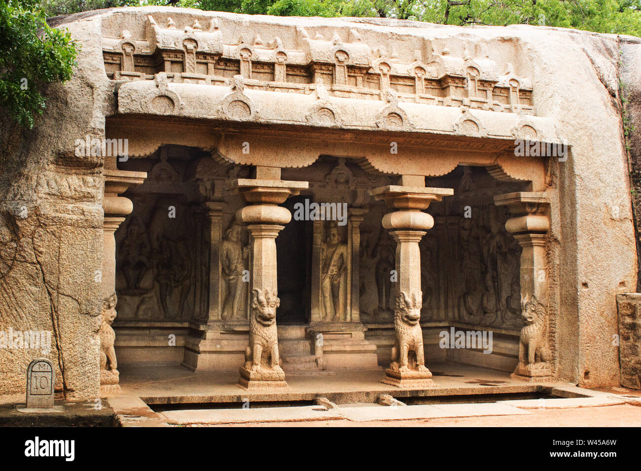 Il tempio di Mahabalipuram presso la costa vicino a Chennai Foto Stock