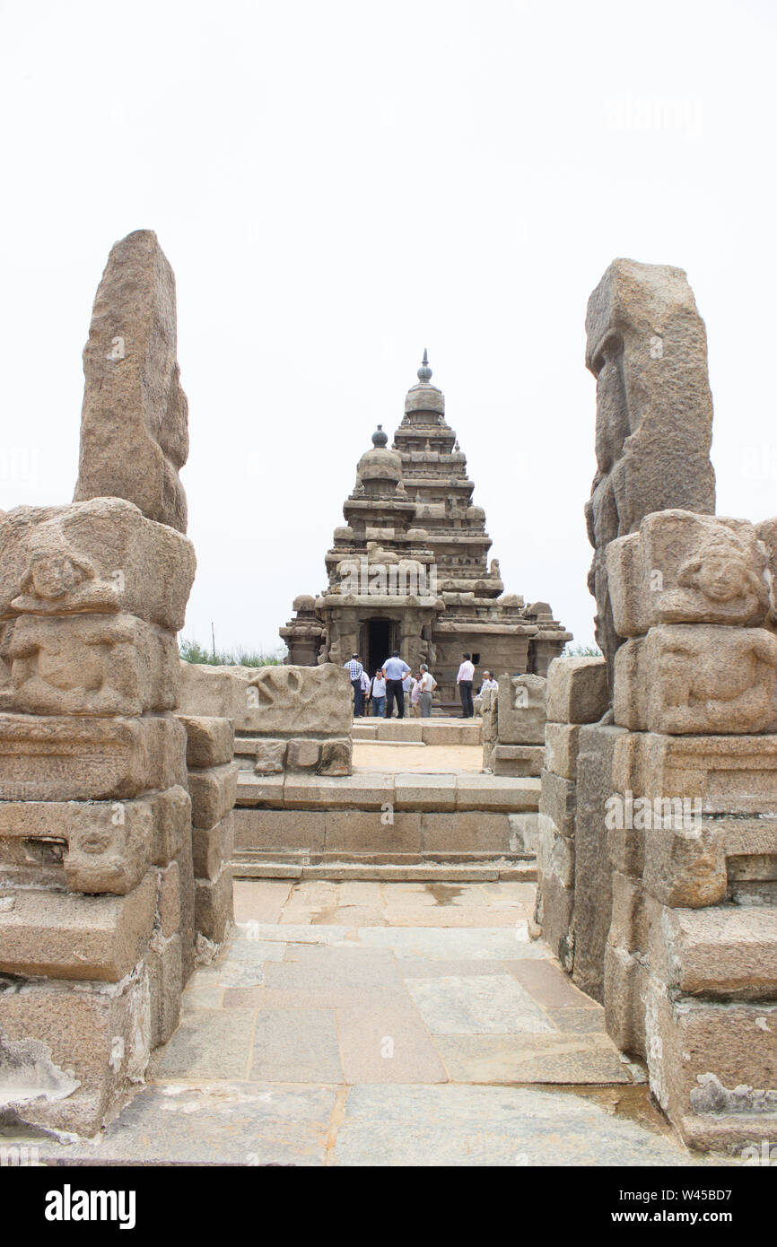 Il tempio di Mahabalipuram presso la costa vicino a Chennai Foto Stock