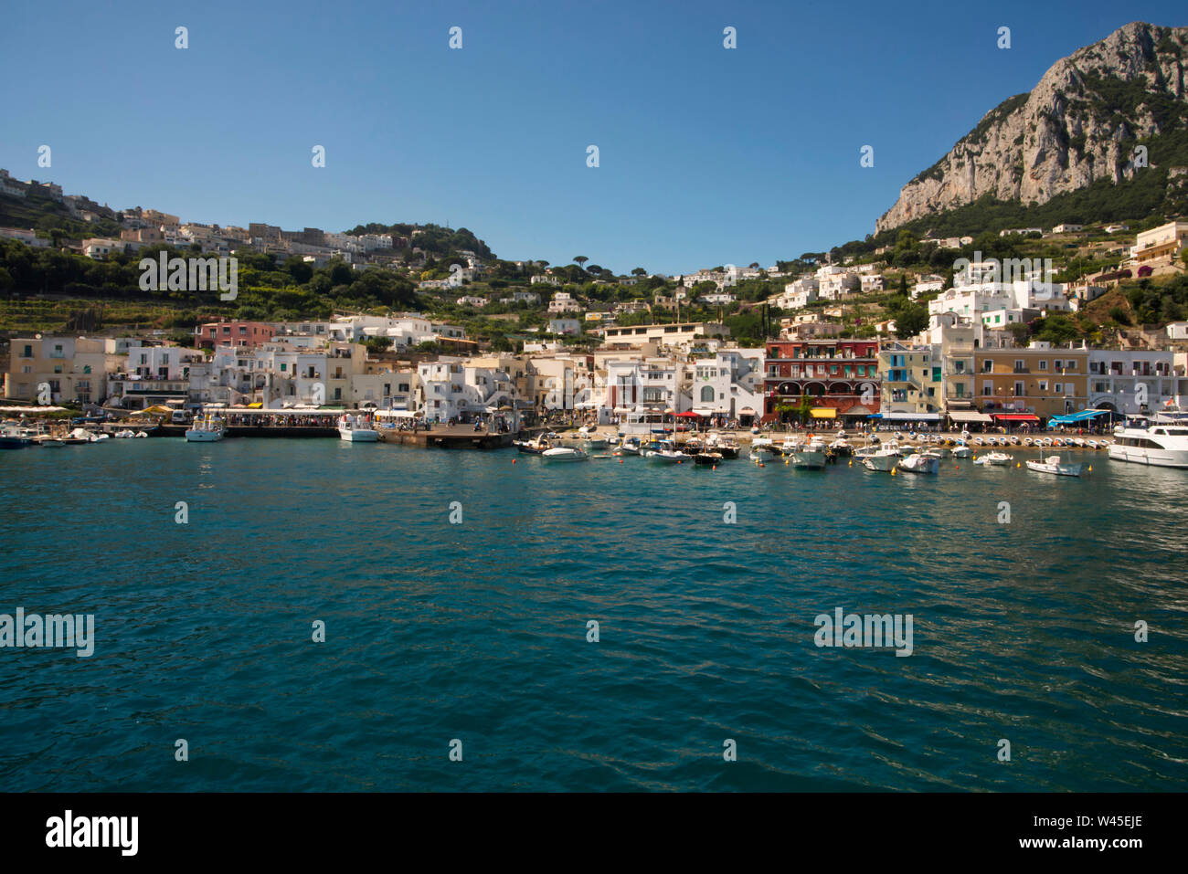 Napoli, Italia, Luglio 2018, turistica a isola di Capri, a sud di Napoli sulla costa. Foto Stock