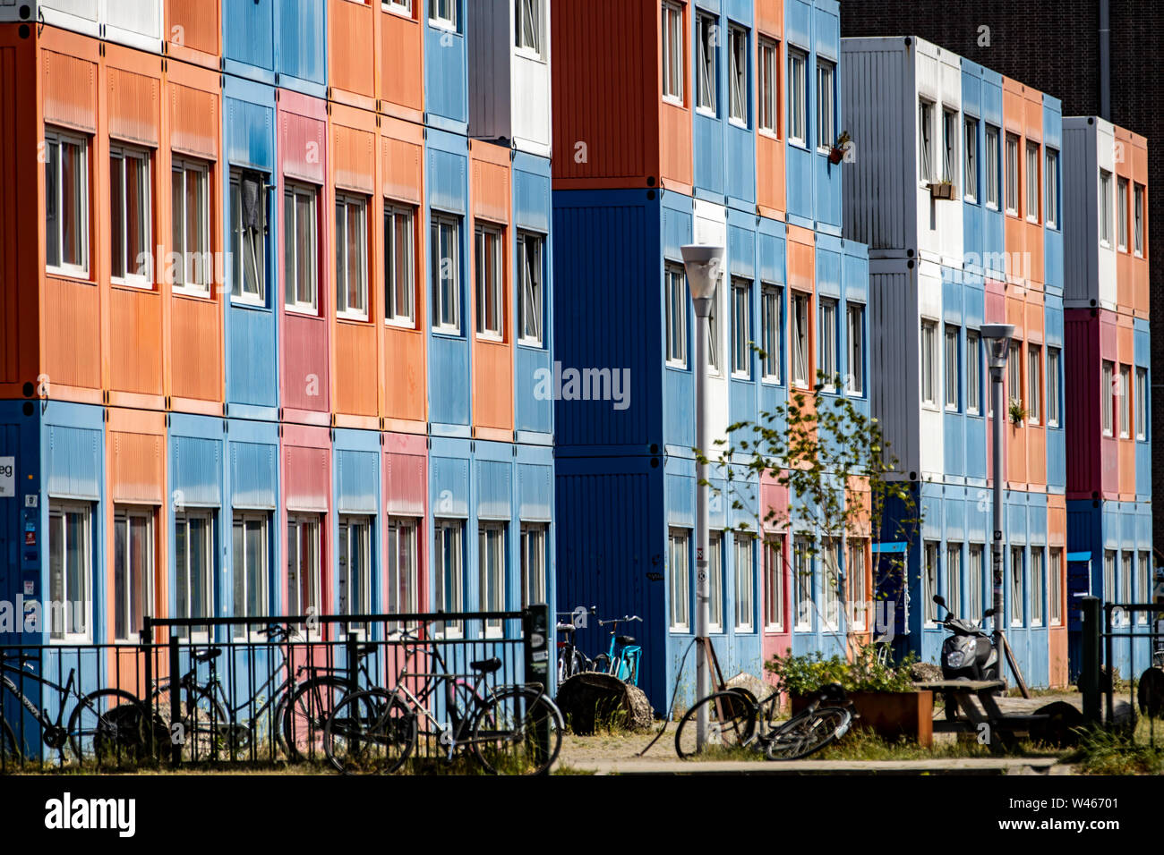 Contenitore Contenitore vivente su un cantiere in Amsterdam, NDSM Werf, per lavoratori edili, Foto Stock