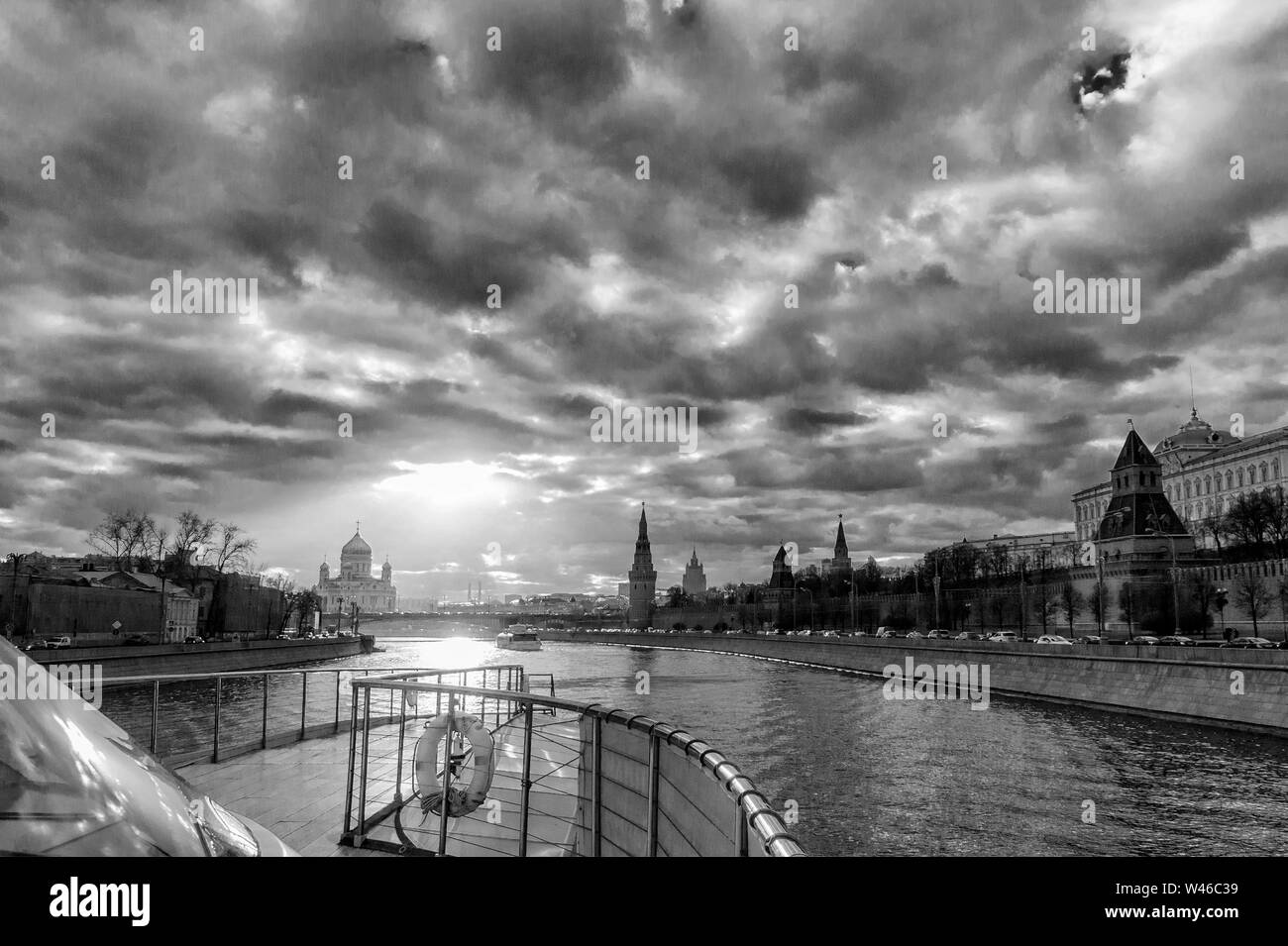 La piazza rossa e il fiume di Mosca foto in bianco e nero Foto Stock