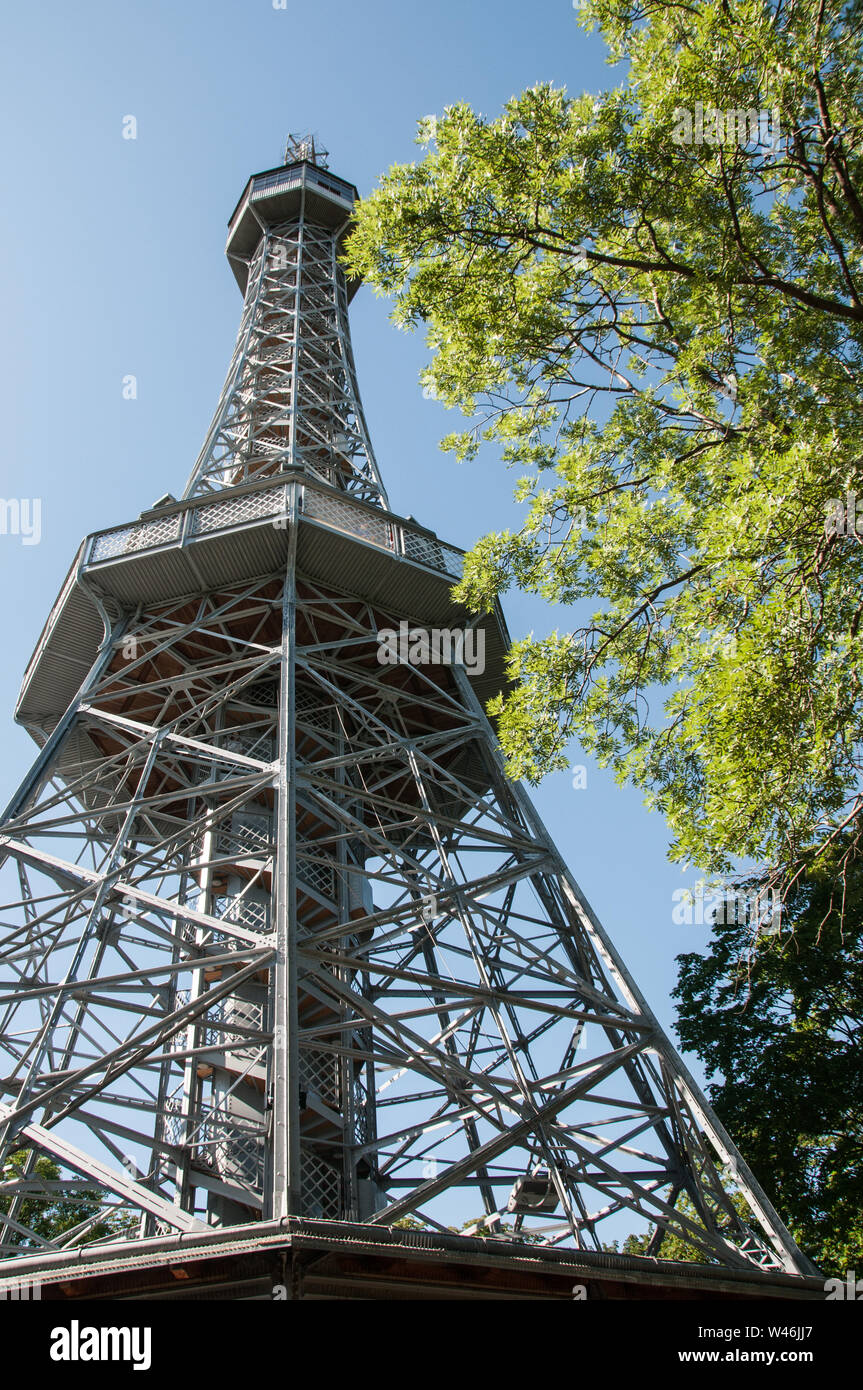 Nei dintorni di Praga - sulla Torre Petrin Foto Stock