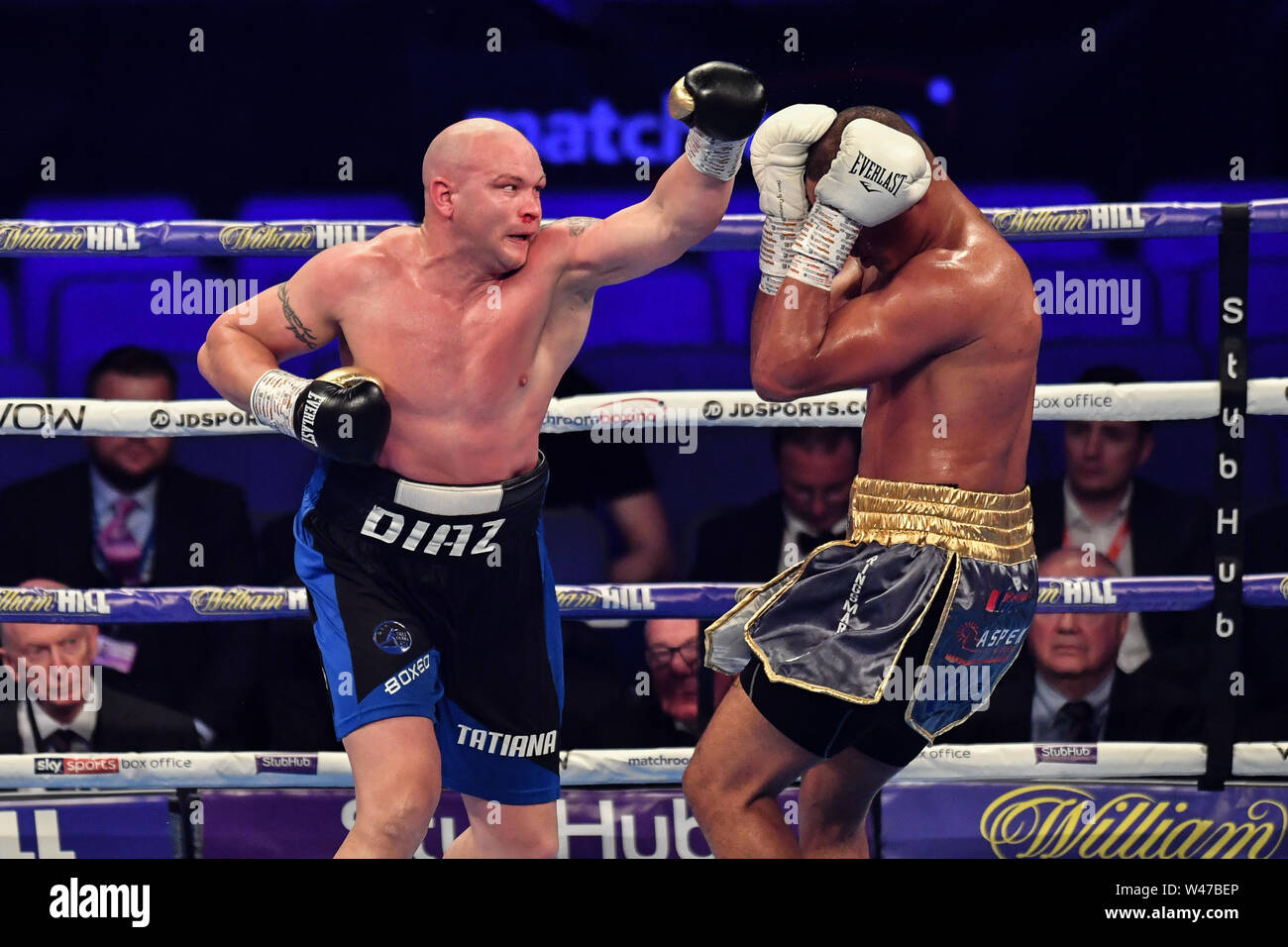 Londra, Regno Unito. Xx Luglio, 2019. Fabio Wardley vs Mariano Ruben Diaz Strunz - 8 x 3 minuti concorso pesante durante Matchroomboxing presenta Dillian Whyte vs Oscar Rivas all'Arena O2 il sabato, 20 luglio 2019 a Londra, Inghilterra. (Solo uso editoriale, è richiesta una licenza per uso commerciale. Nessun uso in scommesse, giochi o un singolo giocatore/club/league pubblicazioni.) Credito: Taka G Wu/Alamy Live News Foto Stock