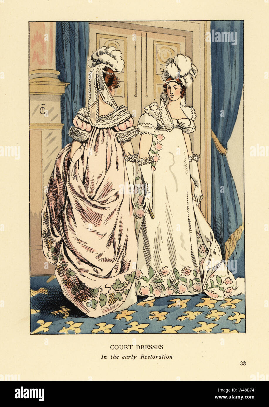 Le donne in piuma copricapo e lussuosi abiti ricamati, corte di re Luigi XVIII, circa 1817. Interno con tende blu e Fleur de Lys moquette. Abiti di corte all'inizio del restauro, Parigi. Litografia Handcolored dalla versione riveduta l dopo una illustrazione da Francois Courboin da Octave Uzanne della moda di Parigi, William Heinemann, Londra, 1898. Foto Stock