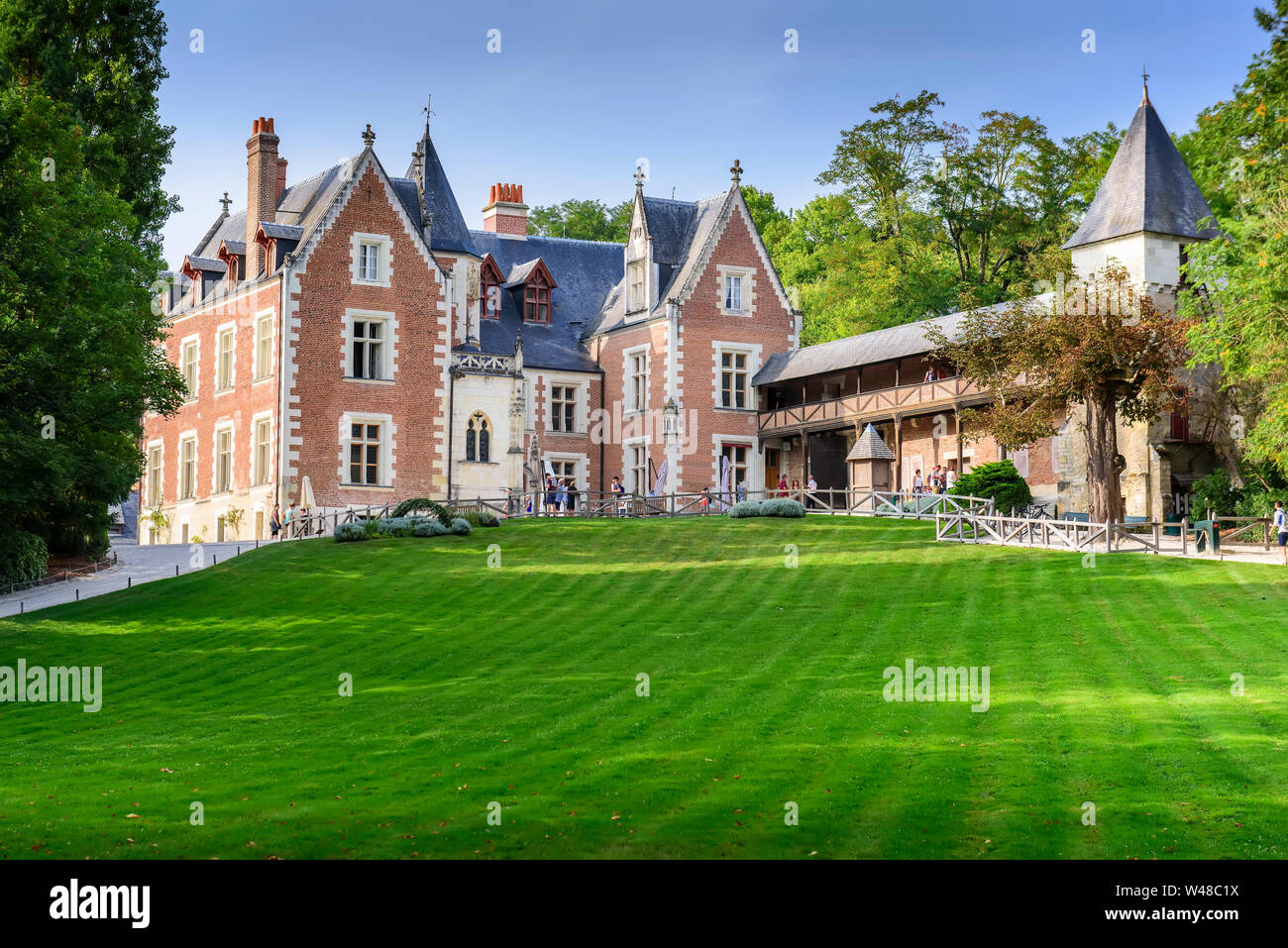 Il Castello Clos Luce è un grande castello nella città di Amboise. Il luogo è famoso per essere la residenza ufficiale di Leonardo da Vinci. Foto Stock