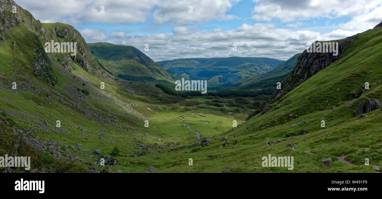 Una vista di Glen Clova, vicino a Kirriemuir, Angus, Scozia Foto Stock