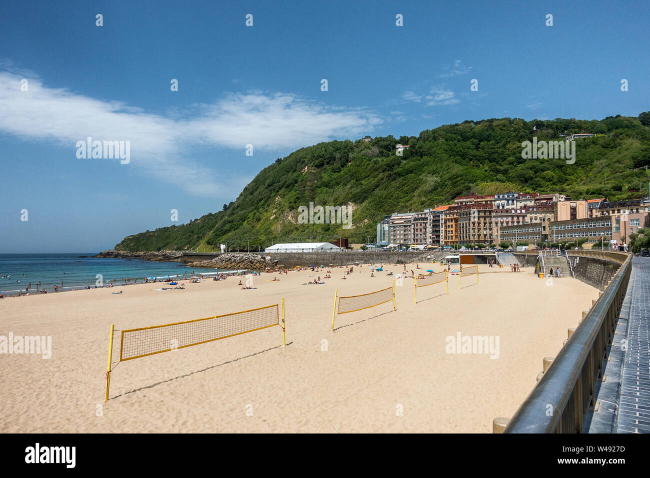 Zurriola beach in San Sebastian Donestia Foto Stock