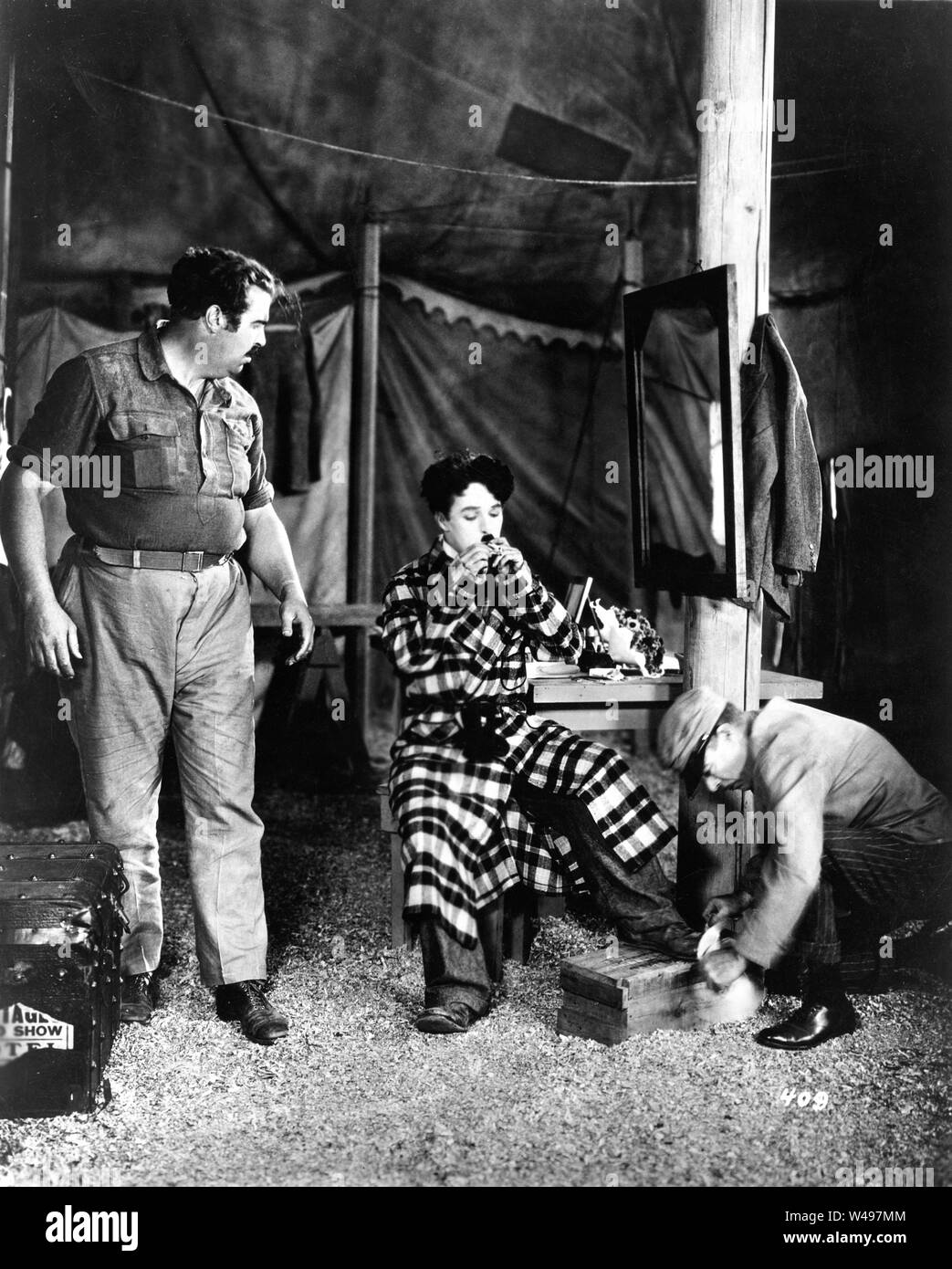 CHARLIE CHAPLIN e TINY SANDFORD nel Circus 1928 scrittore / regista Charles Chaplin commedia silent movie Charles Chaplin Productions / United Artists Foto Stock
