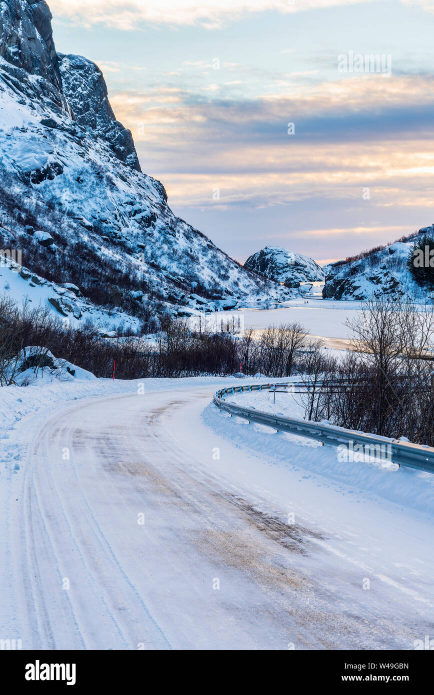 Nusfjord, Flakstadøya, Lofoten, Nordland, Norvegia, Europa Foto Stock